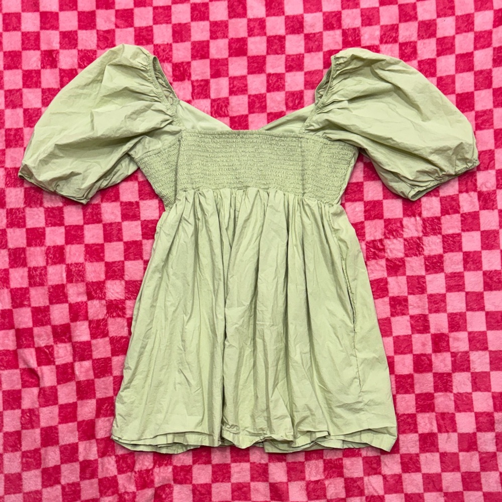 American Eagle Light Sage Babydoll Puff Top - Picture 4 of 4
